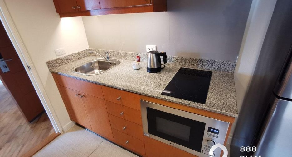 For rent 1 bed condo in Yan Nawa, Bangkok