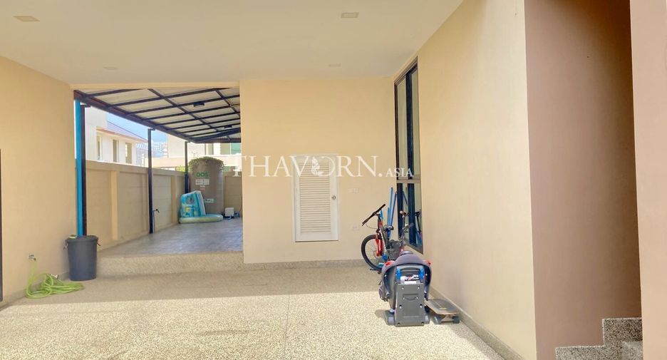 À vendre 3 chambres maison à Bang Lamung, Chonburi