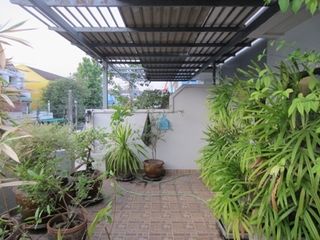 For rent and for sale 4 bed office in Wang Thonglang, Bangkok