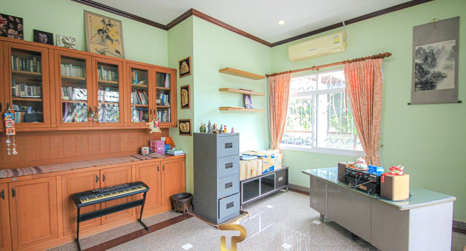 For sale 4 bedrooms villa in Cha Am, Phetchaburi