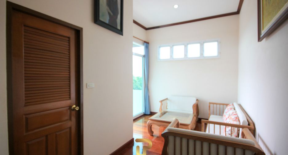 For sale 4 bedrooms villa in Cha Am, Phetchaburi