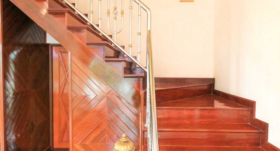 For sale 4 bedrooms villa in Cha Am, Phetchaburi