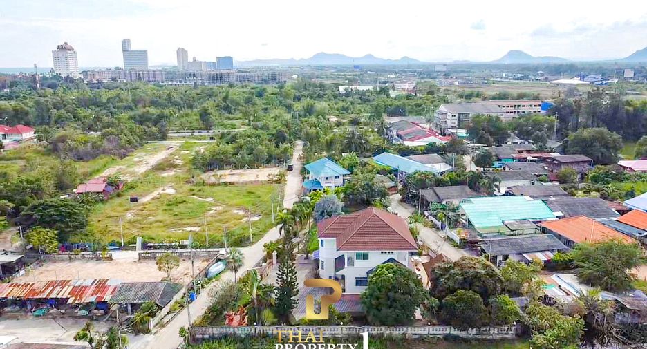 For sale 4 bedrooms villa in Cha Am, Phetchaburi