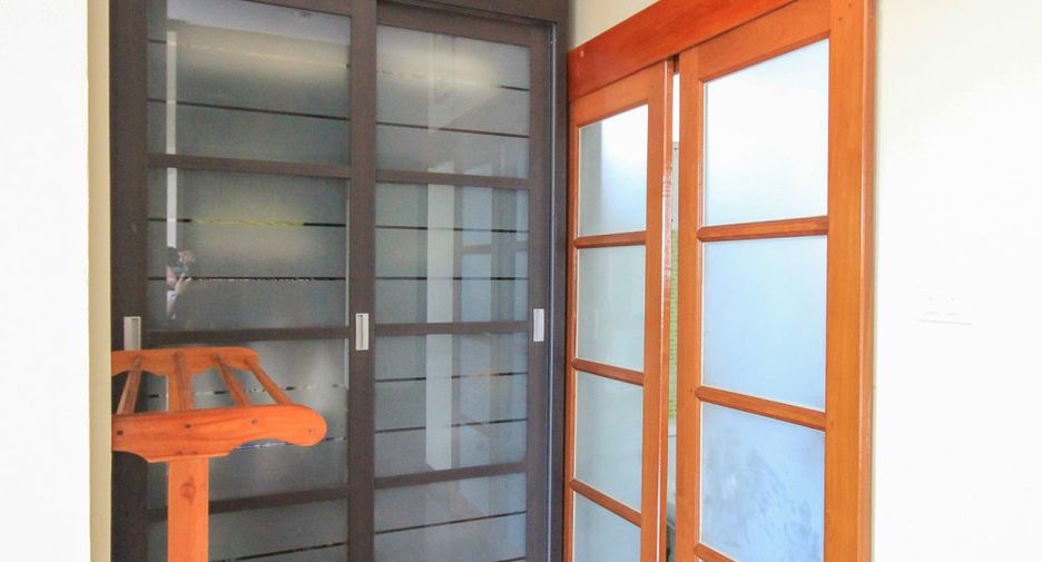 For sale 4 bedrooms villa in Cha Am, Phetchaburi