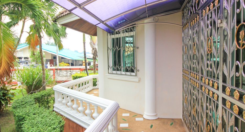 For sale 4 bedrooms villa in Cha Am, Phetchaburi