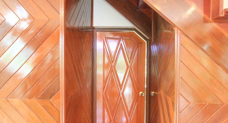 For sale 4 bedrooms villa in Cha Am, Phetchaburi