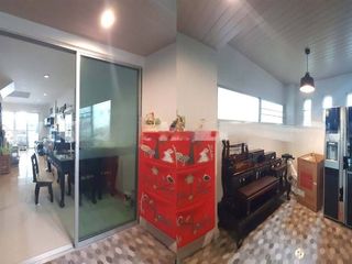 For sale 3 bed townhouse in Lat Phrao, Bangkok