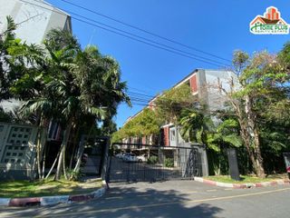 For rent そして for sale 3 Beds townhouse in Khan Na Yao, Bangkok