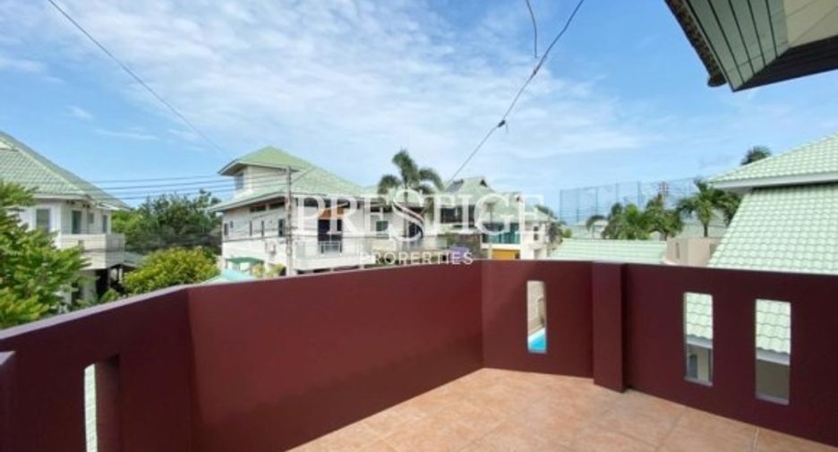 For sale 3 bedrooms house in East Pattaya, Pattaya