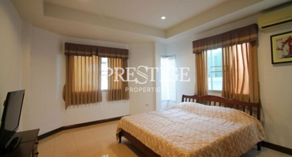 For sale 3 bedrooms house in East Pattaya, Pattaya