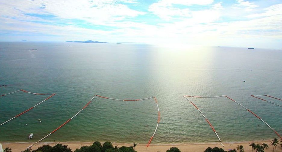 For rent 2 bedrooms condo in Bang Lamung, Chonburi