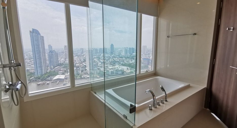 Condo en alquiler y en venta de 3 habitaciones en Bang Kho Laem, Bangkok