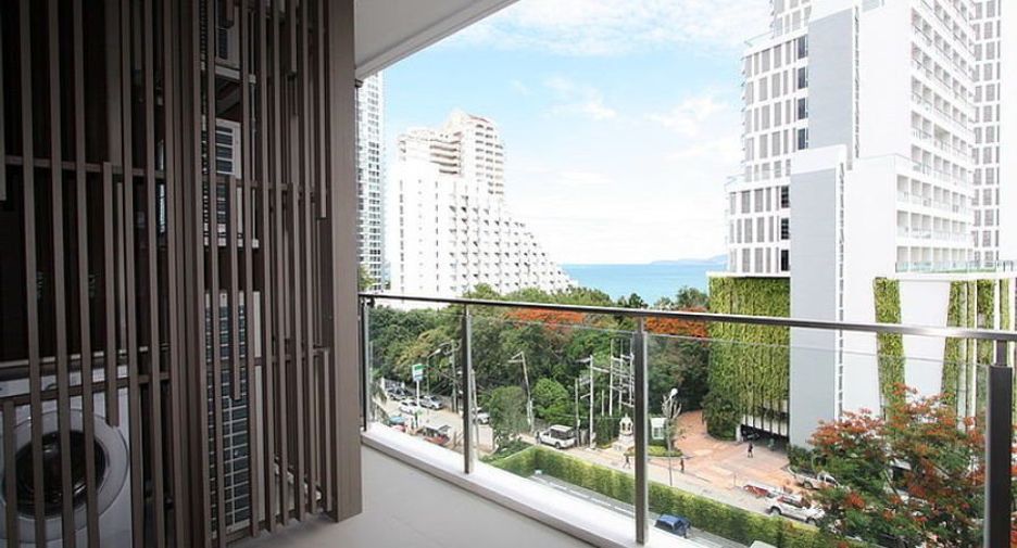 For rent 2 bedrooms condo in Bang Lamung, Chonburi