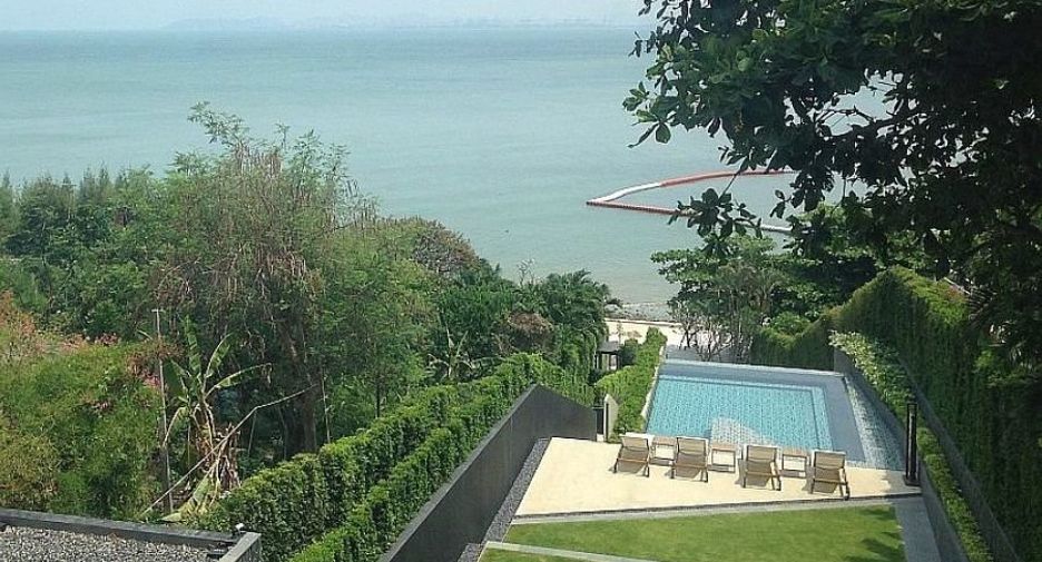 For rent 2 bedrooms condo in Bang Lamung, Chonburi