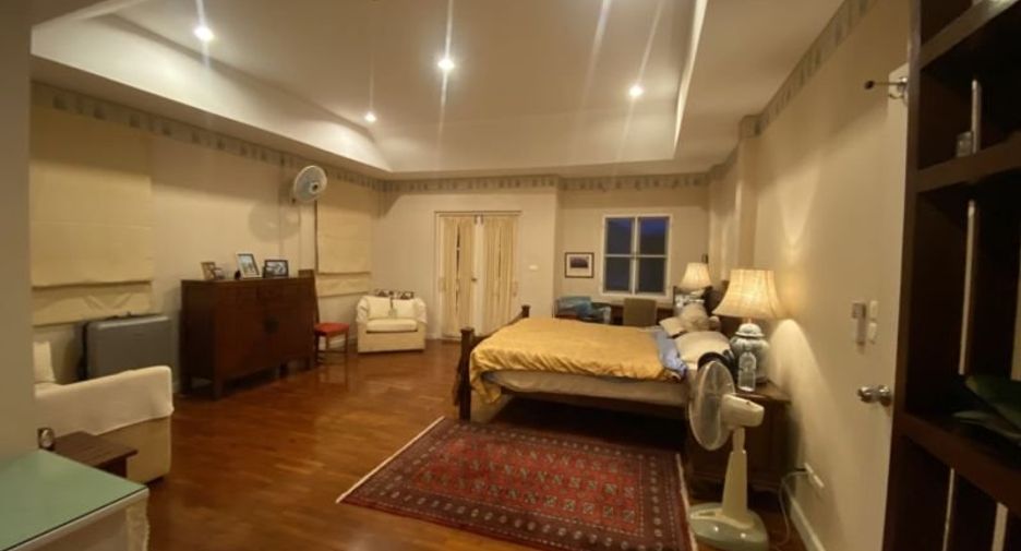 For rent and for sale 4 bedrooms house in Mueang Phuket, Phuket