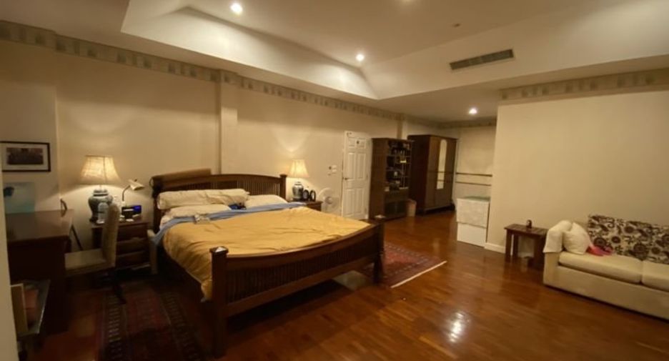 For rent and for sale 4 bedrooms house in Mueang Phuket, Phuket