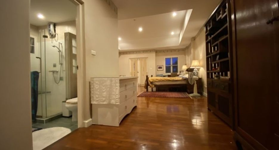 For rent and for sale 4 bedrooms house in Mueang Phuket, Phuket