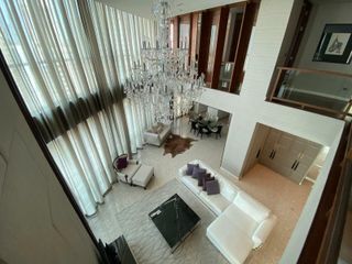 For rent 3 bed condo in Pathum Wan, Bangkok