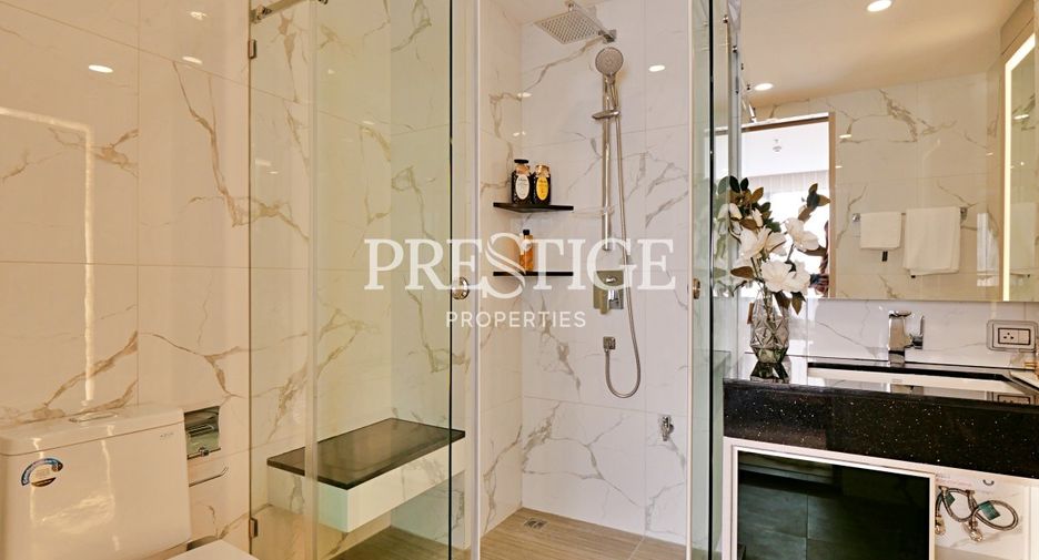 For sale 2 ベッドルーム condo in Bang Lamung, Chonburi