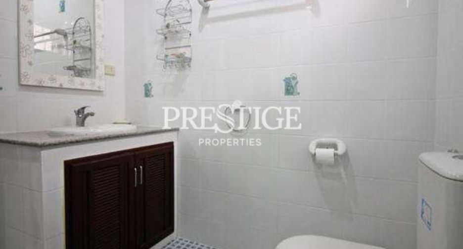 For sale 4 bedrooms house in East Pattaya, Pattaya