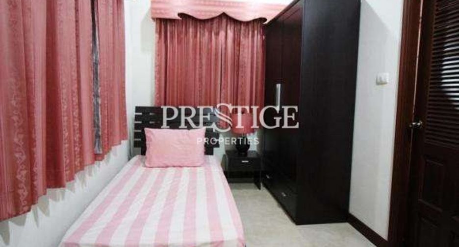 For sale 4 bedrooms house in East Pattaya, Pattaya