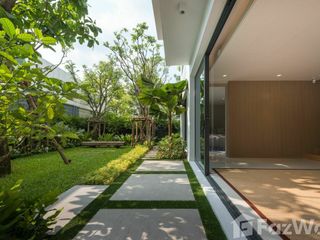 For sale 4 Beds house in Huai Khwang, Bangkok