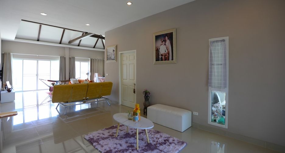 For sale 3 bed house in Bang Lamung, Chonburi