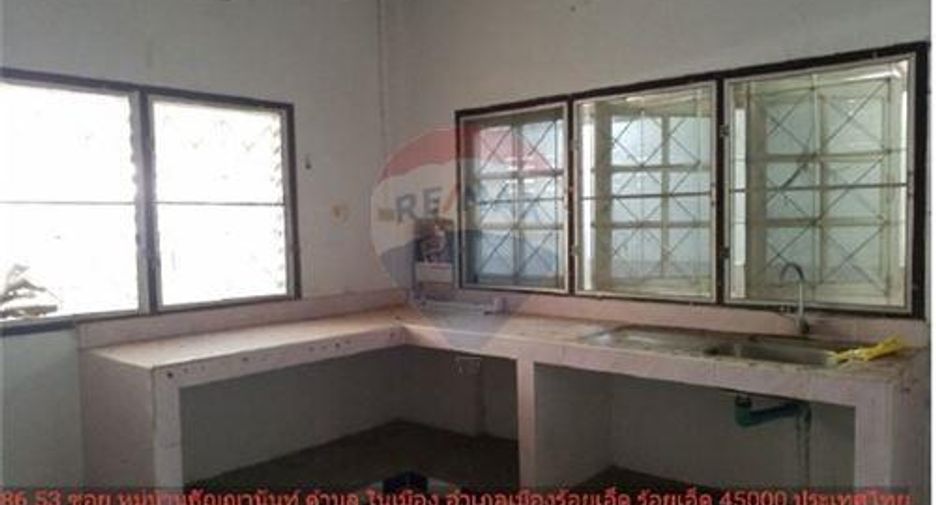 For sale 2 bed house in Mueang Roi Et, Roi Et