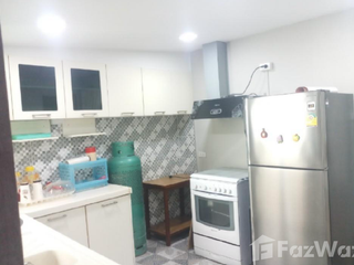 For rent 6 bed house in Saphan Sung, Bangkok