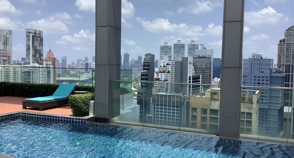 For sale 2 bedrooms condo in Khlong Toei, Bangkok