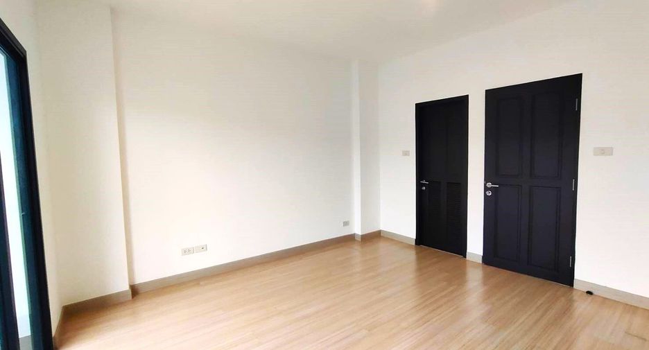 For sale office in Bang Bon, Bangkok