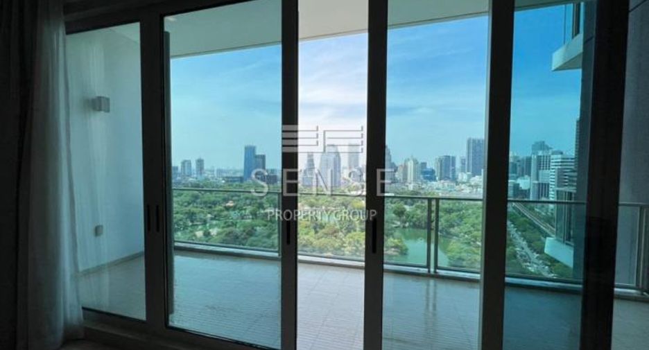 Condo en alquiler de 3 habitaciones en Pathum Wan, Bangkok