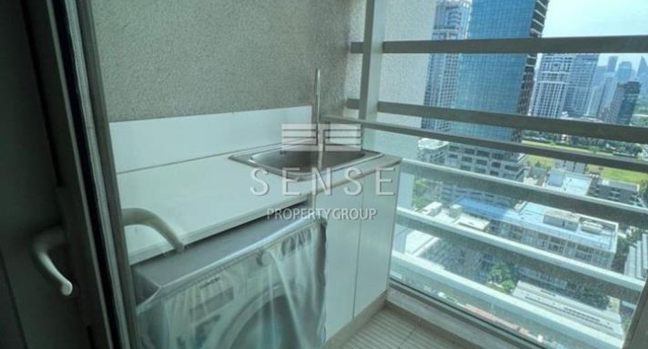 Condo en alquiler de 3 habitaciones en Pathum Wan, Bangkok