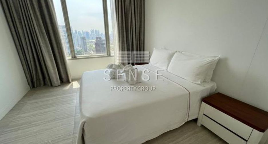 Condo en alquiler de 3 habitaciones en Pathum Wan, Bangkok