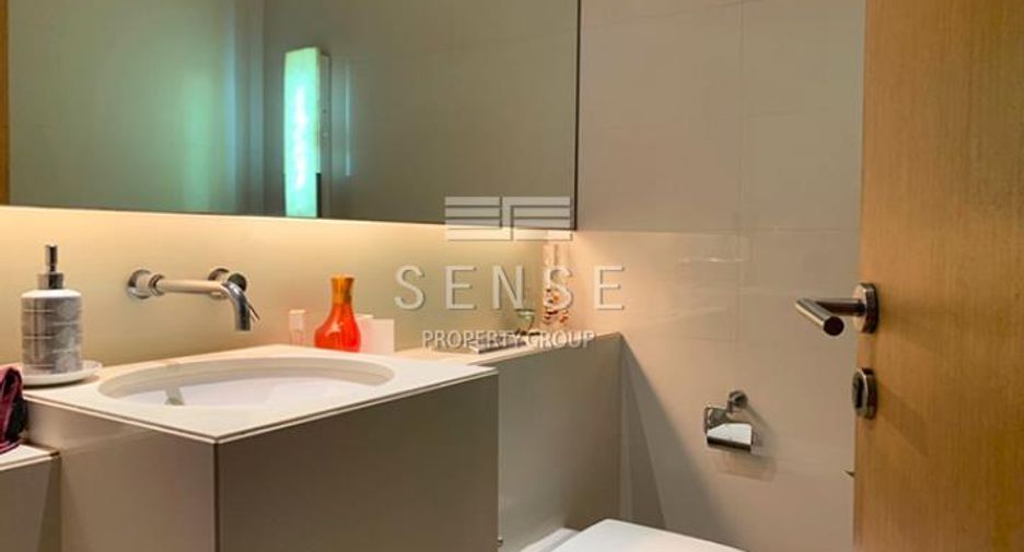 Condo en alquiler de 3 habitaciones en Khlong Toei, Bangkok