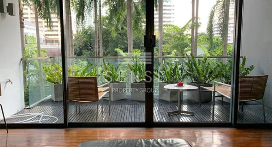 Condo en alquiler de 3 habitaciones en Khlong Toei, Bangkok
