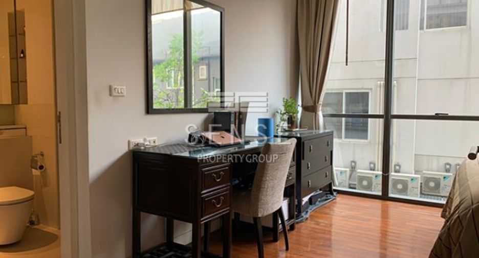 Condo en alquiler de 3 habitaciones en Khlong Toei, Bangkok