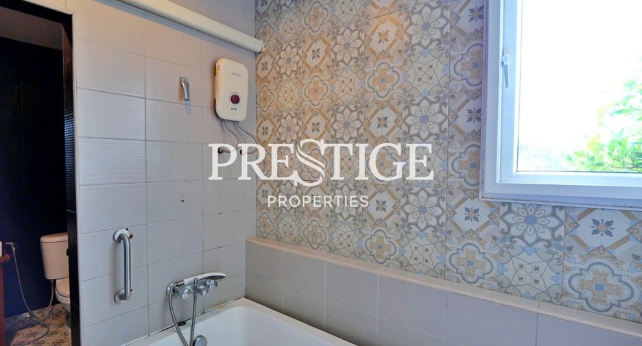 Local comercial en venta de 12 habitaciones en Bang Lamung, Chonburi
