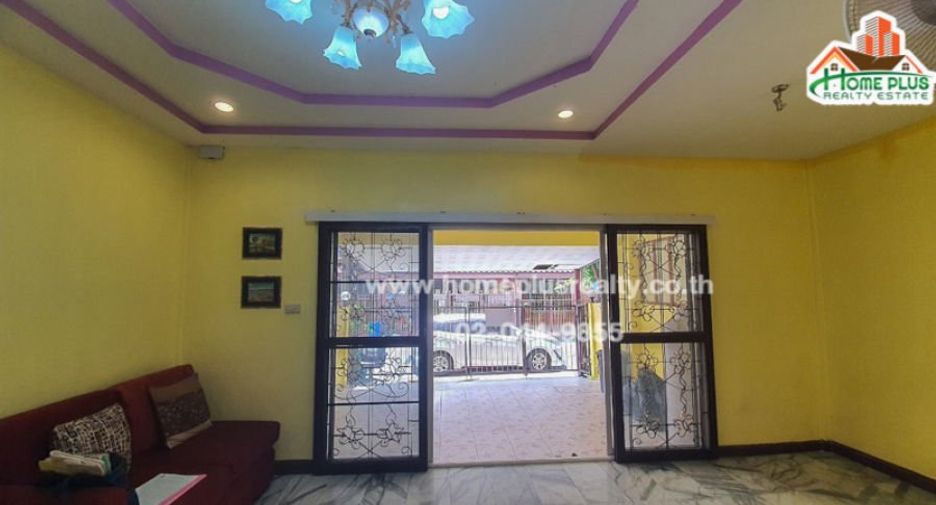 For sale 3 bedrooms townhouse in Thanyaburi, Pathum Thani