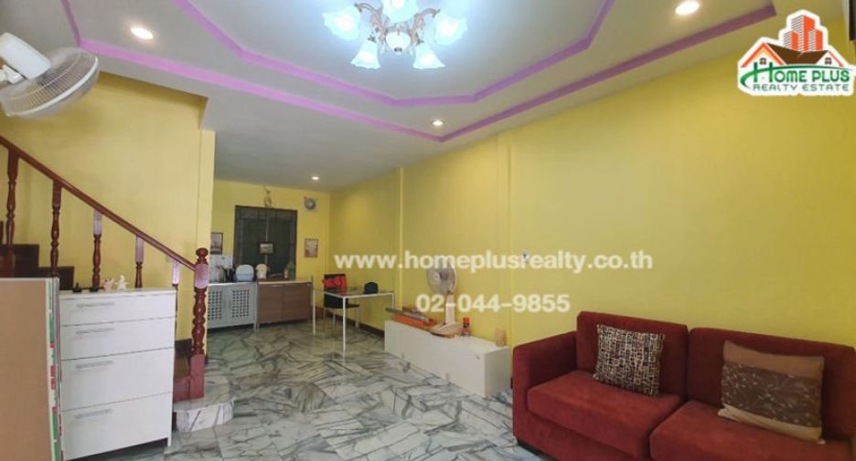 For sale 3 bedrooms townhouse in Thanyaburi, Pathum Thani