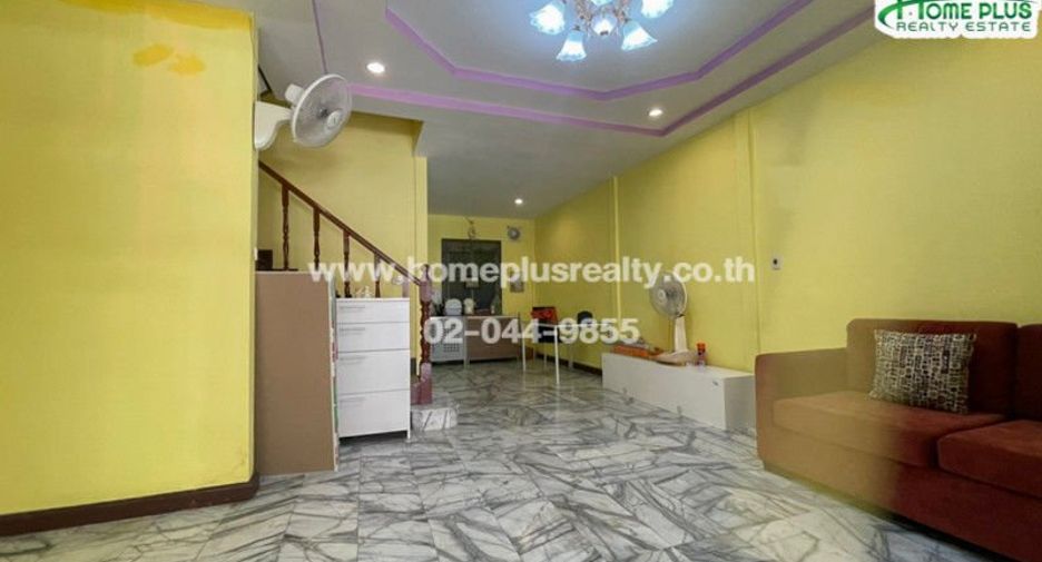 For sale 3 bedrooms townhouse in Thanyaburi, Pathum Thani