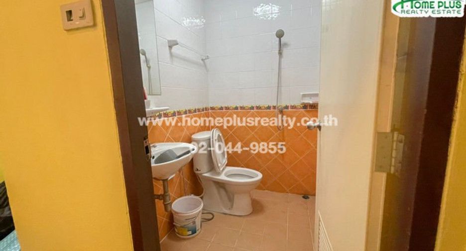 For sale 3 bedrooms townhouse in Thanyaburi, Pathum Thani