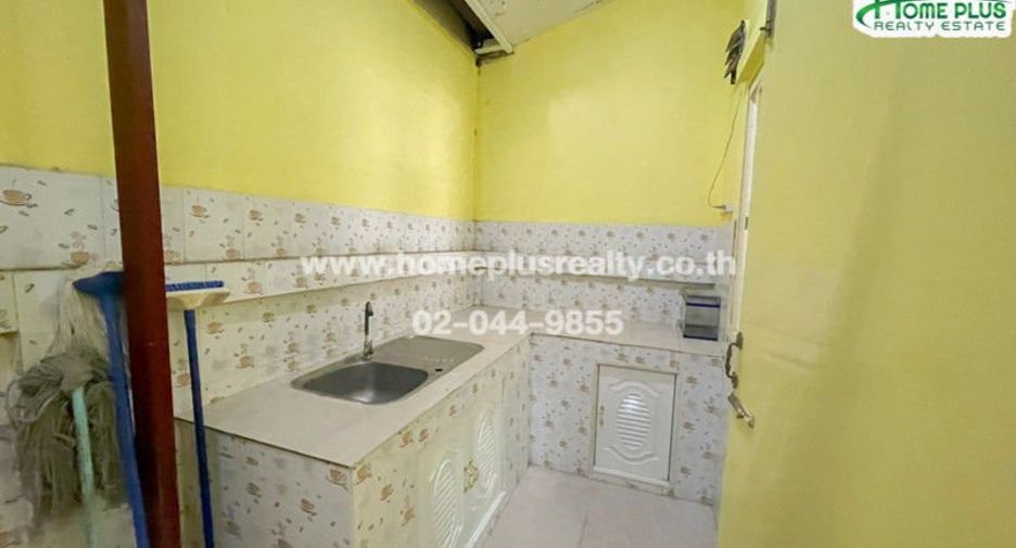 For sale 3 bedrooms townhouse in Thanyaburi, Pathum Thani