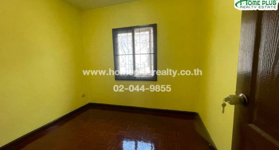 For sale 3 bedrooms townhouse in Thanyaburi, Pathum Thani