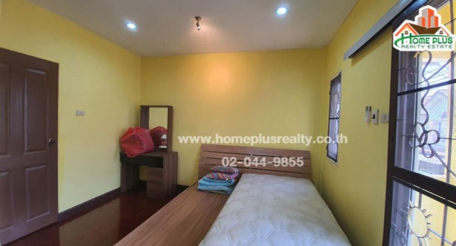 For sale 3 bedrooms townhouse in Thanyaburi, Pathum Thani