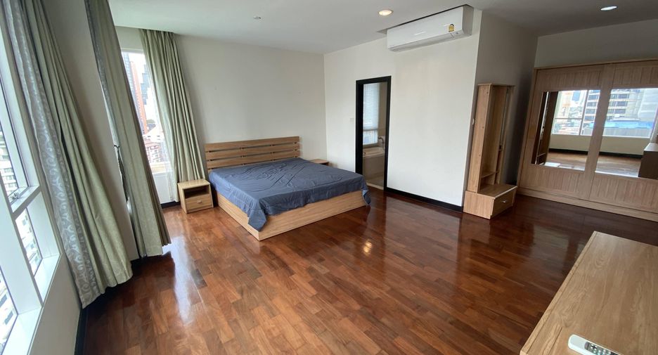 For rent 2 Beds condo in Khlong Toei, Bangkok