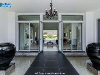 For sale 4 bed villa in Hua Hin, Prachuap Khiri Khan