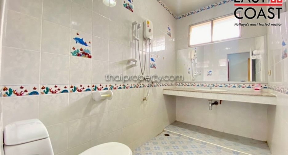 For sale 4 bedrooms house in Bang Lamung, Chonburi