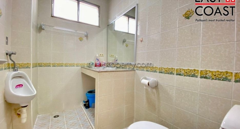 For sale 4 bedrooms house in Bang Lamung, Chonburi