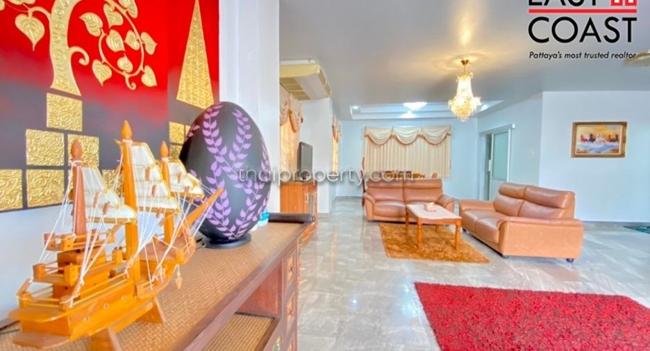 For sale 4 bedrooms house in Bang Lamung, Chonburi